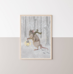Plakat z myszką na zimowym spacerze wiszący w ramie na ścianie w pokoju urządzonym w stylu vintage.