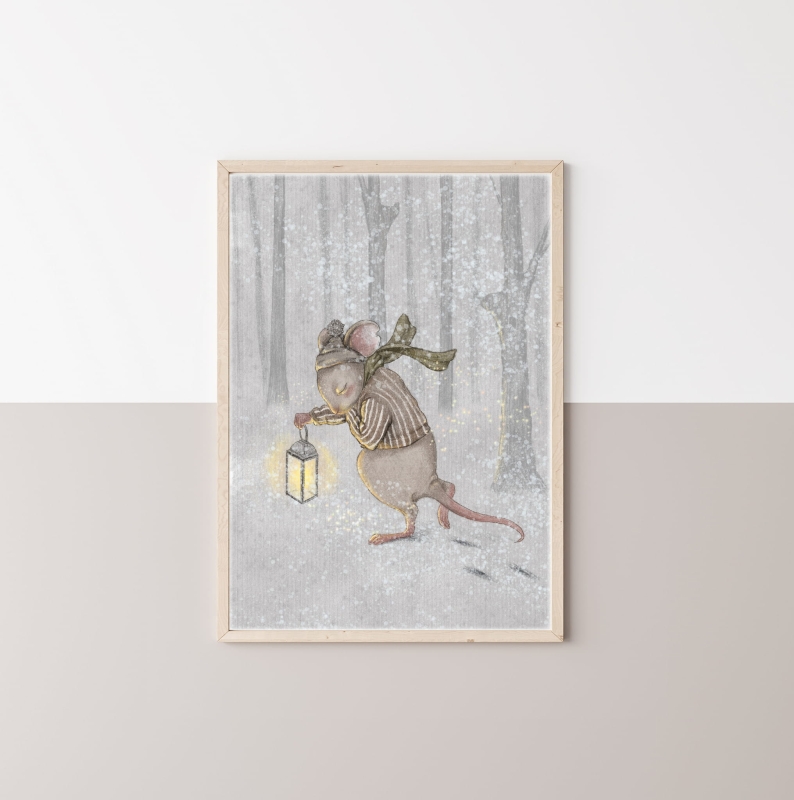 Plakat z myszką na zimowym spacerze wiszący w ramie na ścianie w pokoju urządzonym w stylu vintage.