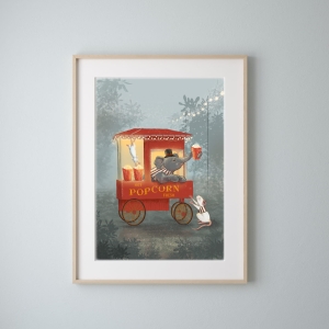 Bajkowa ilustracja myszki i słonika w czerwonym wózku, dekoracja do pokoju malucha.